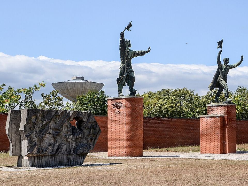 Memento Park 1/1